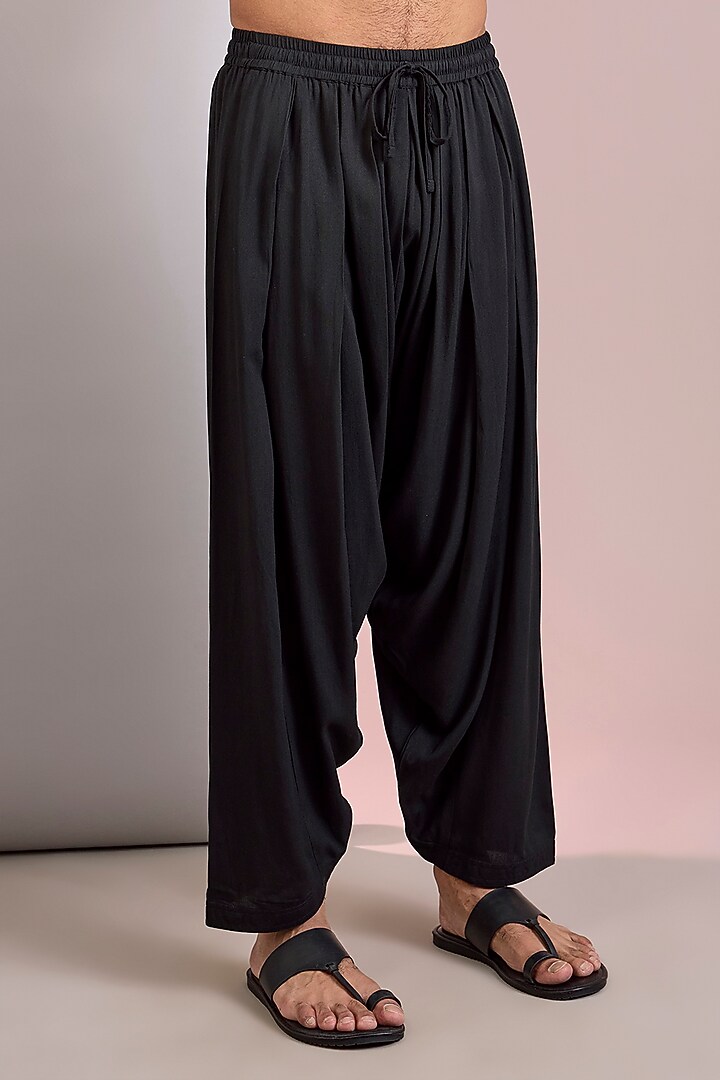 Black Georgette Chikankari Embroidered Kurta Set by Bohame Men at Pernia's Pop Up Shop