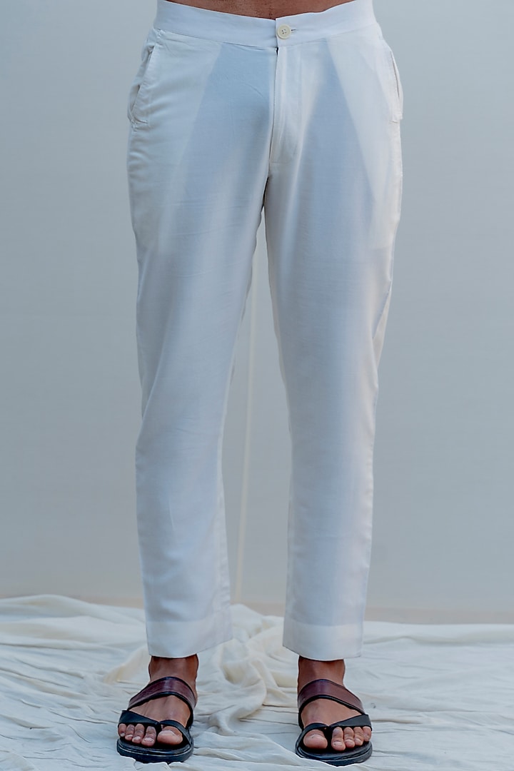 Off White Embroidered Angrakha Kurta Set by Bohame Men at Pernia's Pop Up Shop