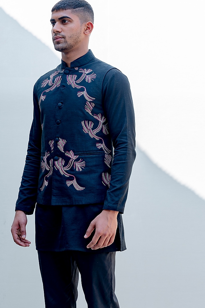 Opal Blue Embroidered Kurta Set by Bohame Men at Pernia's Pop Up Shop