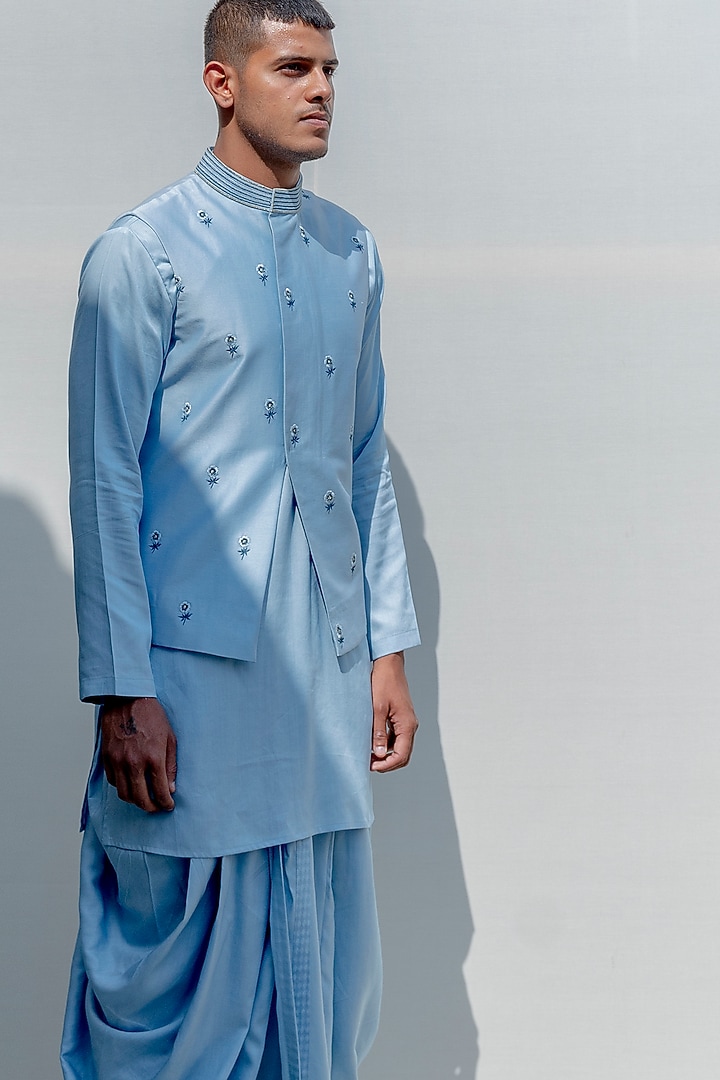 Light Blue Silk Floral Embroidered Overlapped Bundi Jacket Set by Bohame Men at Pernia's Pop Up Shop