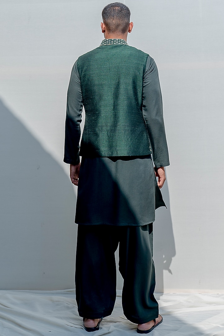 Bottle Green Silk Embroidered Nehru Jacket Set by Bohame Men at Pernia's Pop Up Shop
