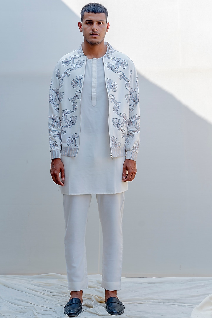 Off White Abstract Silk Embroidered Kurta Set With Jacket by Bohame Men at Pernia's Pop Up Shop