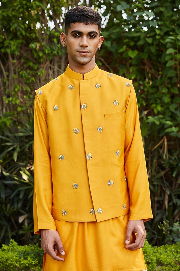 Mustard Cotton Silk Tussar Abstract Embroidered Nehru Jacket Set by Bohame Men at Pernia's Pop Up Shop