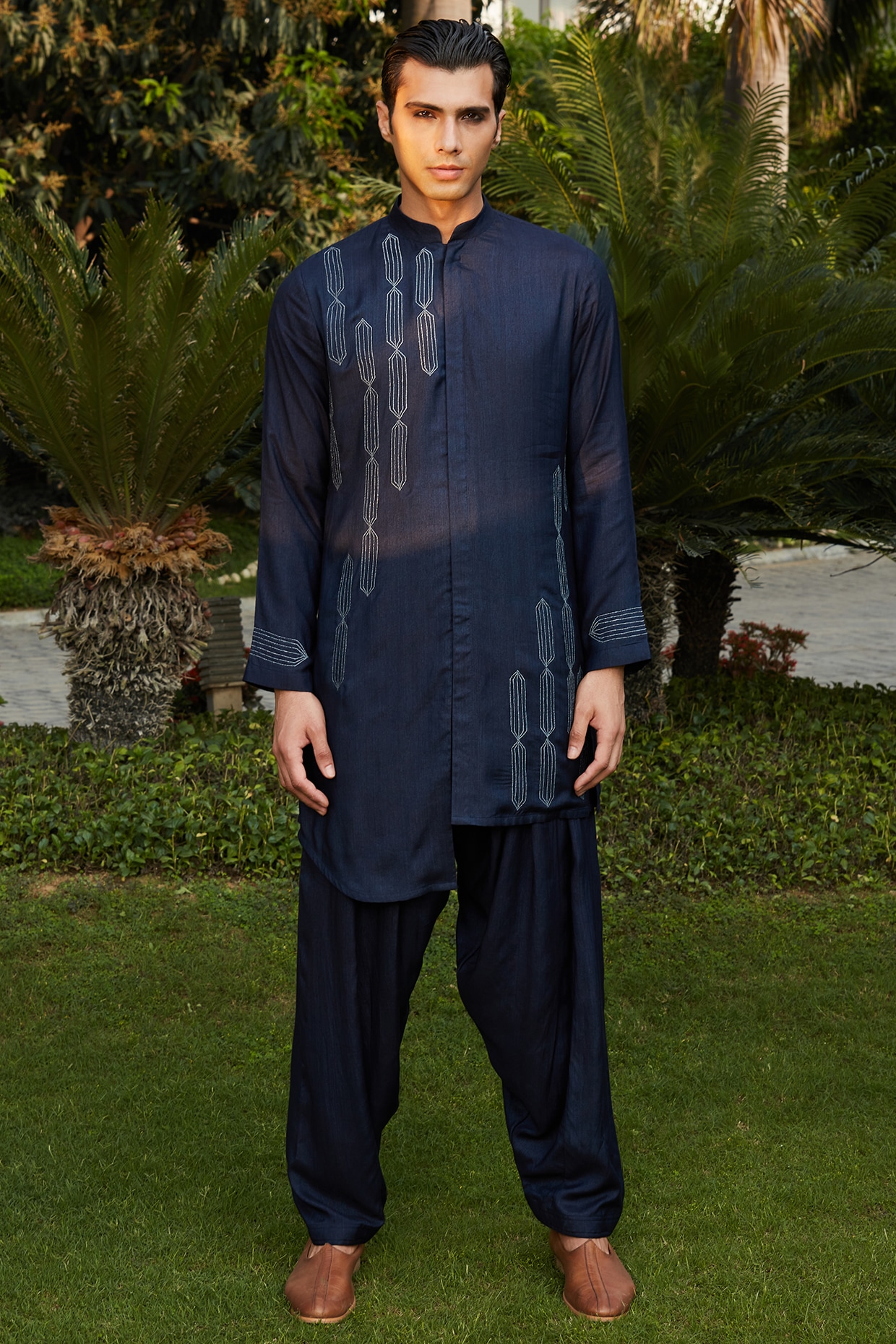 Kurta Jacket Set: Buy Men's Ethnic Kurta Jacket Set Online - Kalki Fashion  | Indian wedding clothes for men, African shirts for men, India fashion men