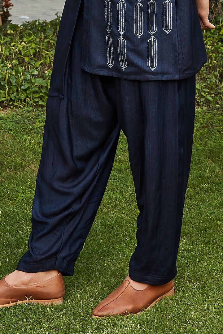 Dark Midnight Blue Cotton Silk Tussar Embroidered Kurta Set by Bohame Men at Pernia's Pop Up Shop