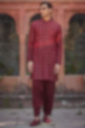 Wine Georgette Chikanakri Embroidered Kurta Set by Bohame Men at Pernia's Pop Up Shop