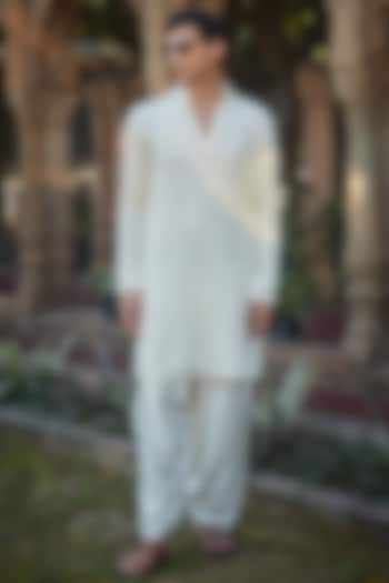 Ivory Georgette Sequins Embroidered Kurta Set by Bohame Men at Pernia's Pop Up Shop