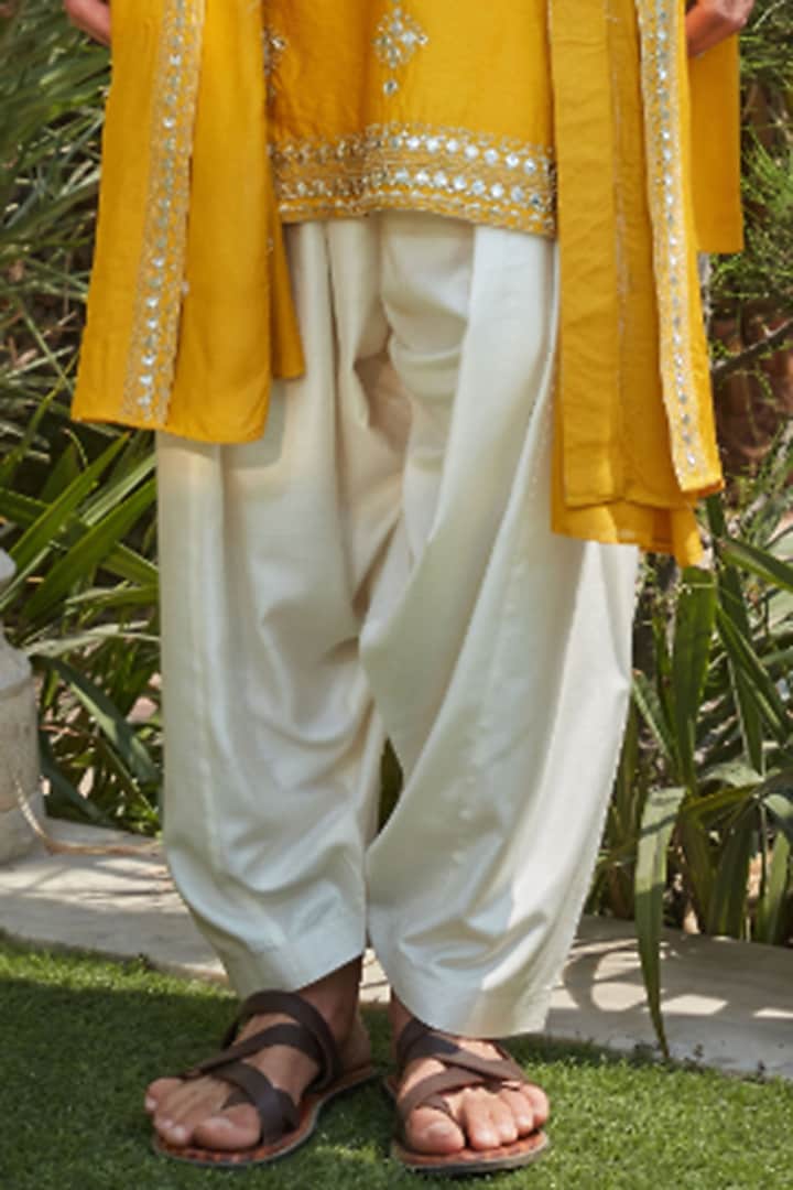 Mustard Chanderi Silk Mirror Embroidered Kurta Set by Bohame Men at Pernia's Pop Up Shop