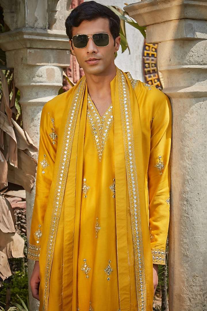 Mustard Chanderi Silk Mirror Embroidered Kurta Set by Bohame Men at Pernia's Pop Up Shop