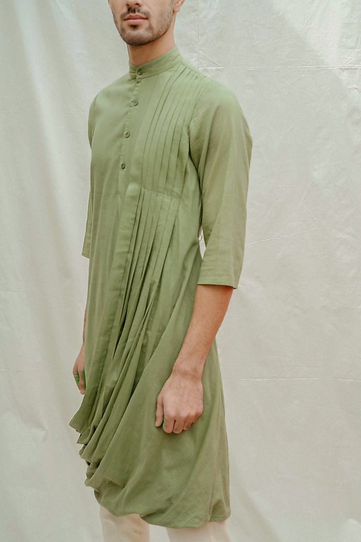 Light Green Kurta With Off White Pants by Bohame Men at Pernia's Pop Up Shop