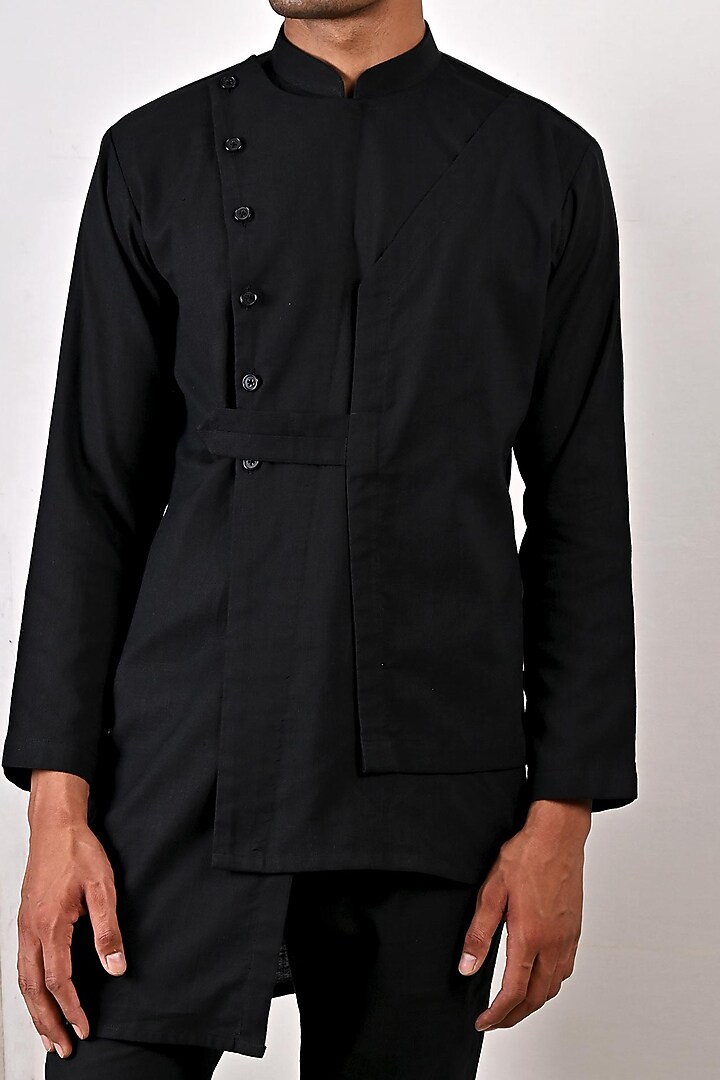 Black Linen Kurta Set by Bohame Men at Pernia's Pop Up Shop