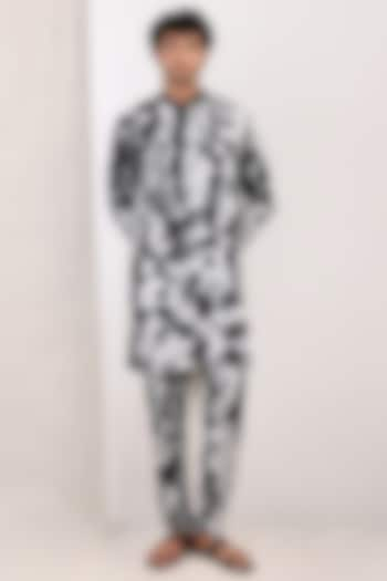 Light Grey Printed Long Kurta Set by Bohame Men