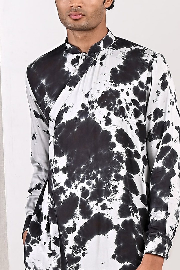 Light Grey & Black Modal Tie-Dye Printed Overlapped Kurta Set by Bohame Men at Pernia's Pop Up Shop