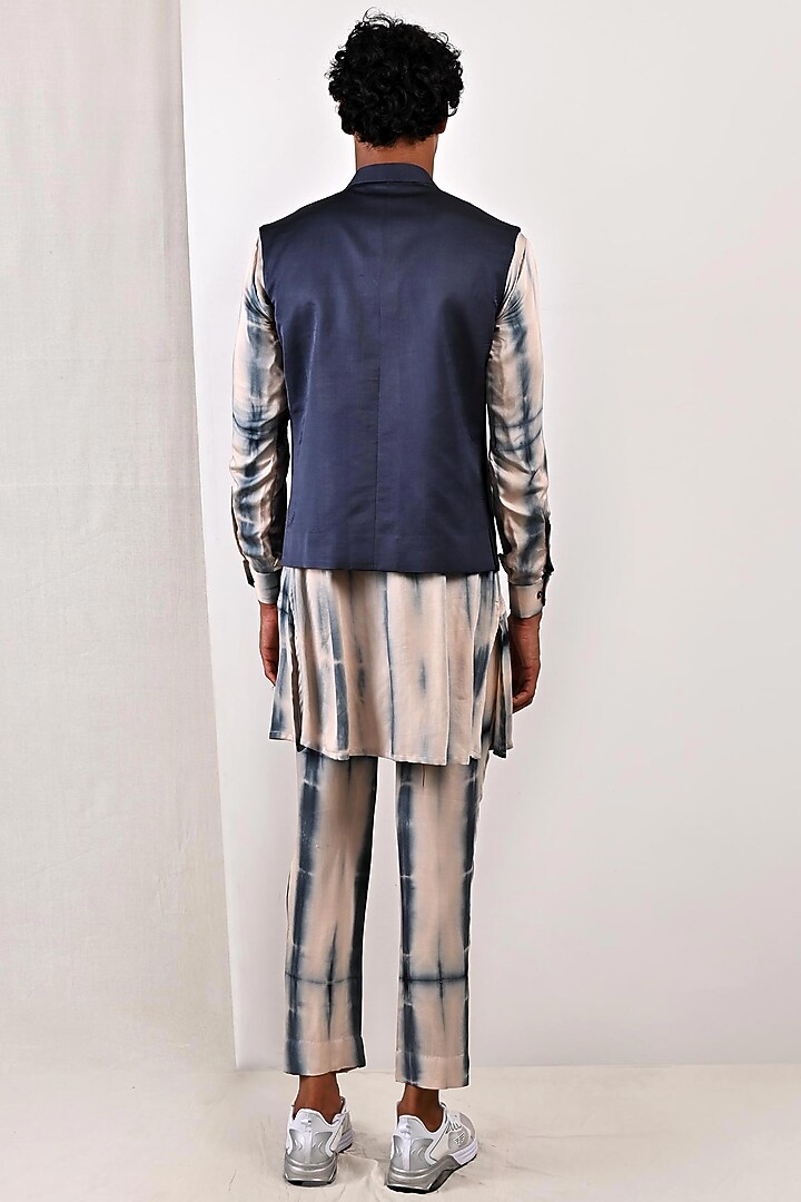 Peach Printed Kurta Set With Bundi Jacket by Bohame Men at Pernia's Pop Up Shop