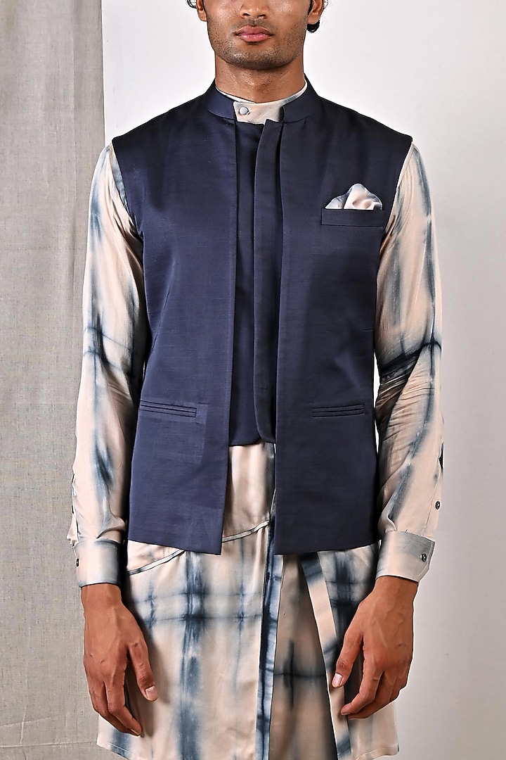 Peach Printed Kurta Set With Bundi Jacket by Bohame Men at Pernia's Pop Up Shop