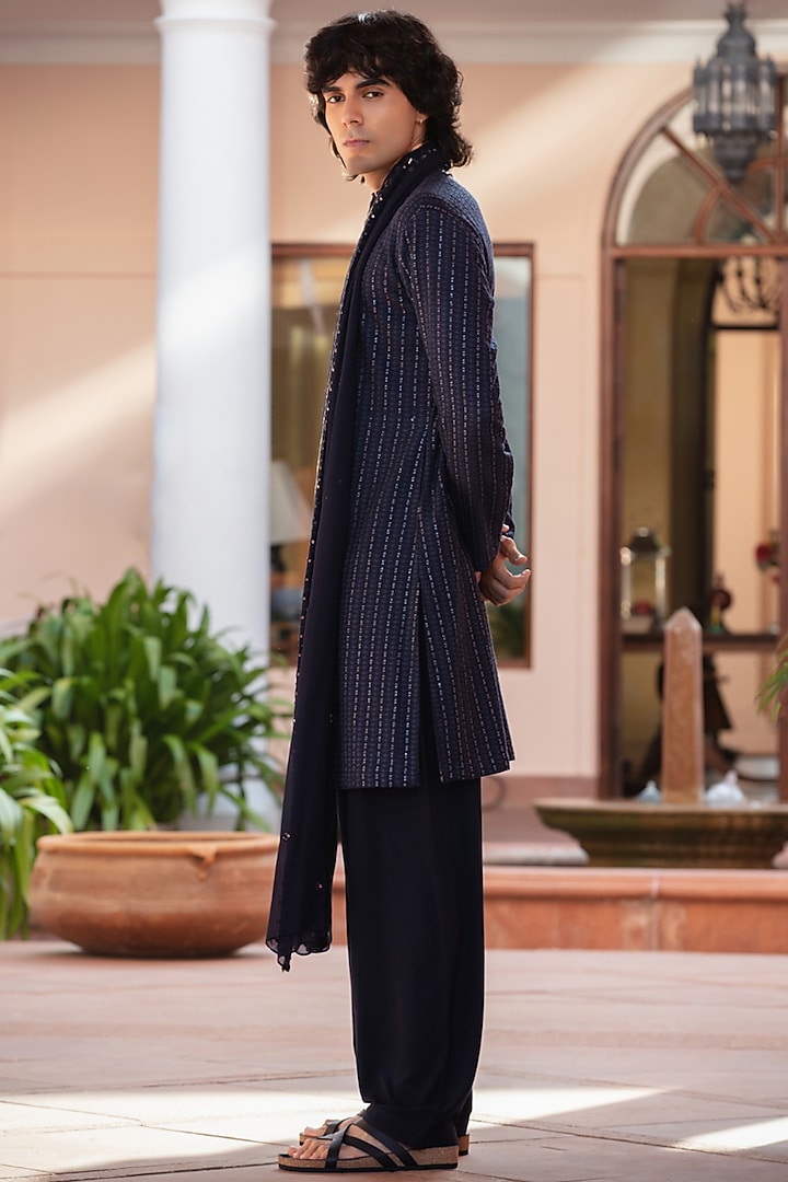 Navy Blue Chikankari Kurta Set by Bohame Men at Pernia's Pop Up Shop