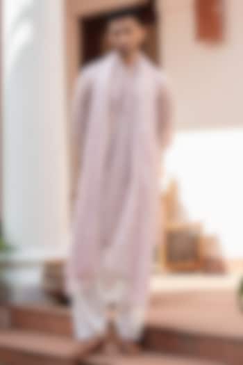 Dusty Rose-Colored Chikankari Kurta Set by Bohame Men at Pernia's Pop Up Shop