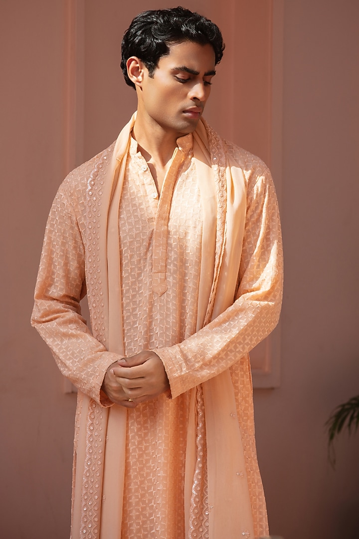 Peach Chikankari Kurta Set by Bohame Men at Pernia's Pop Up Shop