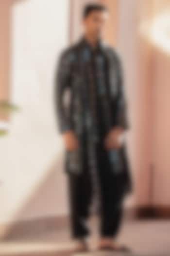 Black Chikankari Kurta Set by Bohame Men at Pernia's Pop Up Shop