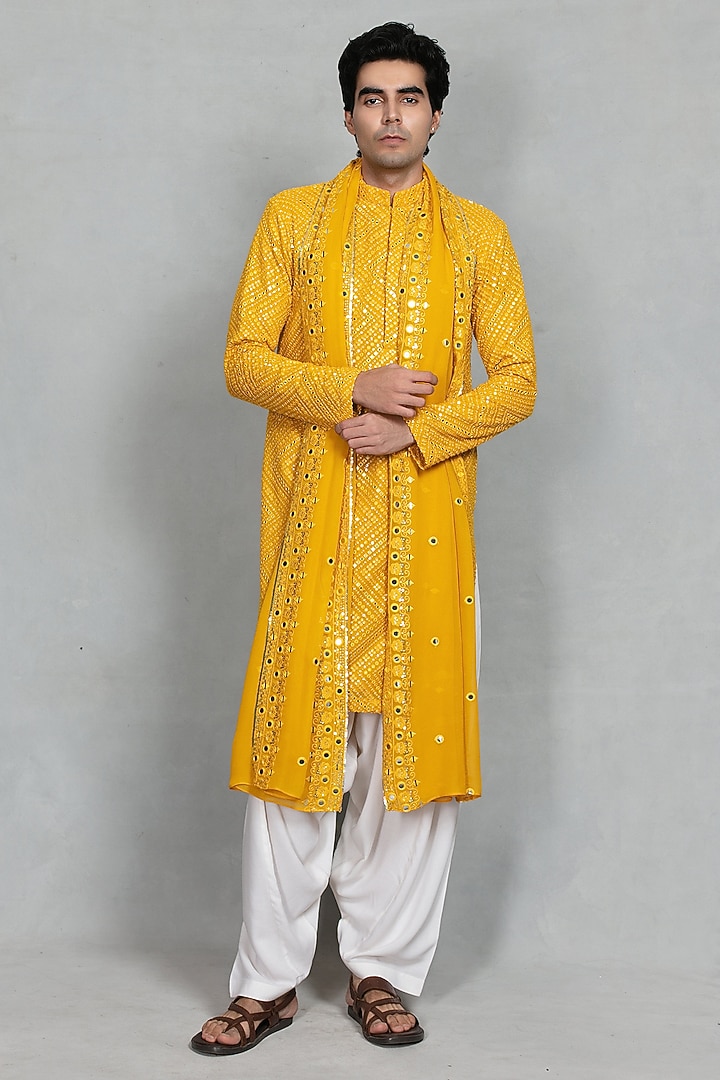 Yellow Chikankari Fabric Mirror Embroidered Kurta Set by Bohame Men at Pernia's Pop Up Shop