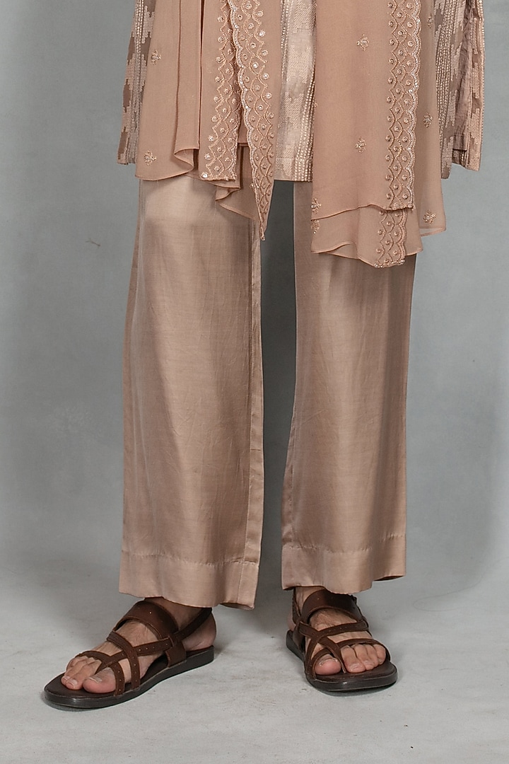 Champagne Chikankari Fabric Embroidered Kurta Set by Bohame Men at Pernia's Pop Up Shop