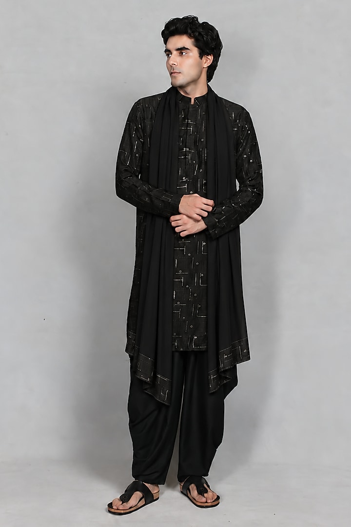 Black Chikankari Fabric Embroidered Kurta Set by Bohame Men at Pernia's Pop Up Shop