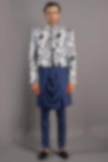 Off-White & Blue Printed Indo-Western Set by Bohame Men