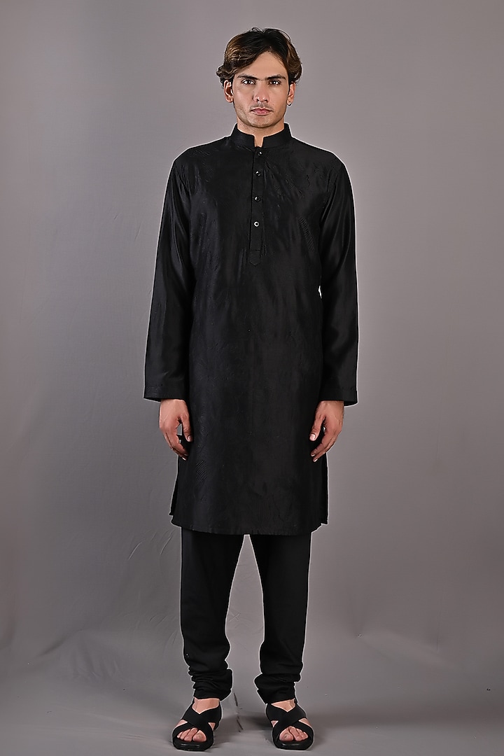 Black Chanderi Kurta Set by Bohame Men at Pernia's Pop Up Shop