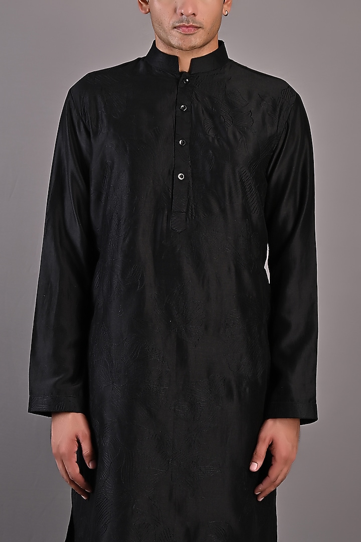 Black Chanderi Kurta Set by Bohame Men at Pernia's Pop Up Shop