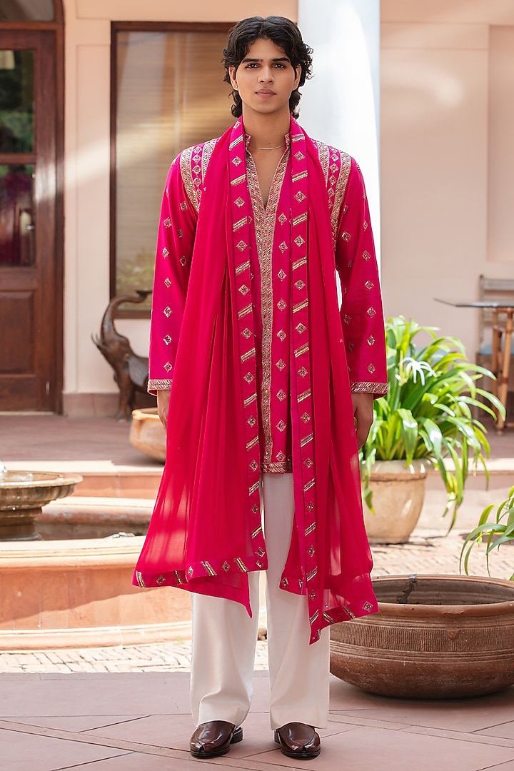 Hot Pink Chanderi Kurta Set by Bohame Men at Pernia's Pop Up Shop