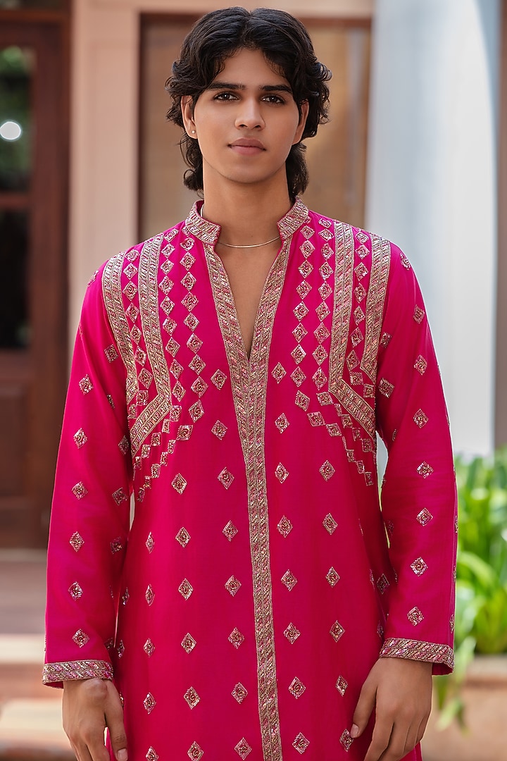 Hot Pink Chanderi Kurta Set by Bohame Men at Pernia's Pop Up Shop