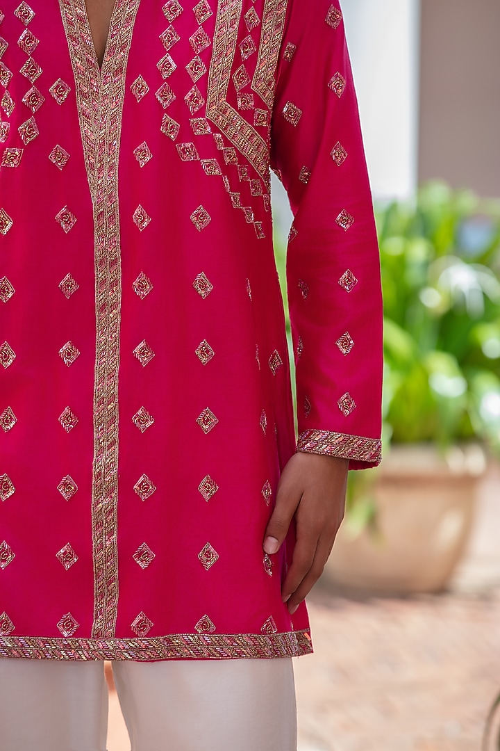 Hot Pink Chanderi Kurta Set by Bohame Men at Pernia's Pop Up Shop
