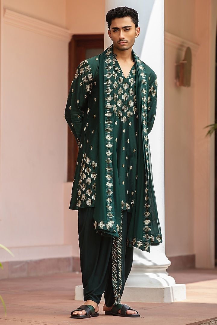 Bottle Green Chanderi Kurta Set by Bohame Men at Pernia's Pop Up Shop