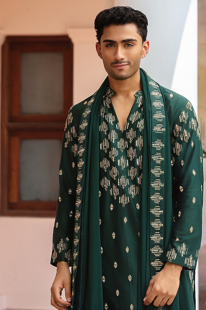 Bottle Green Chanderi Kurta Set by Bohame Men at Pernia's Pop Up Shop