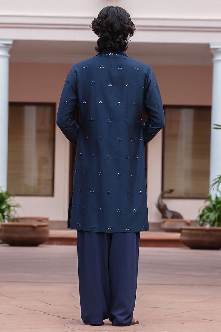Navy Blue Chanderi Kurta Set by Bohame Men at Pernia's Pop Up Shop