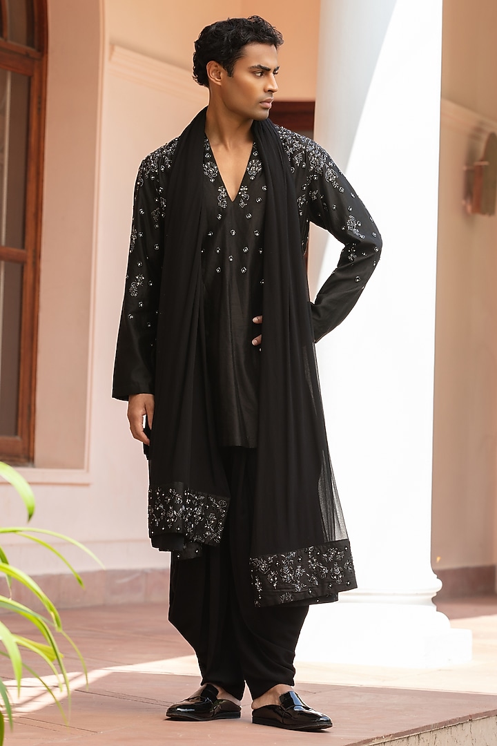 Black Chanderi Kurta Set by Bohame Men at Pernia's Pop Up Shop