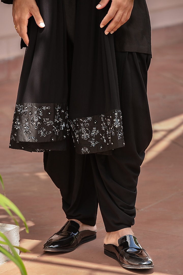 Black Chanderi Kurta Set by Bohame Men at Pernia's Pop Up Shop