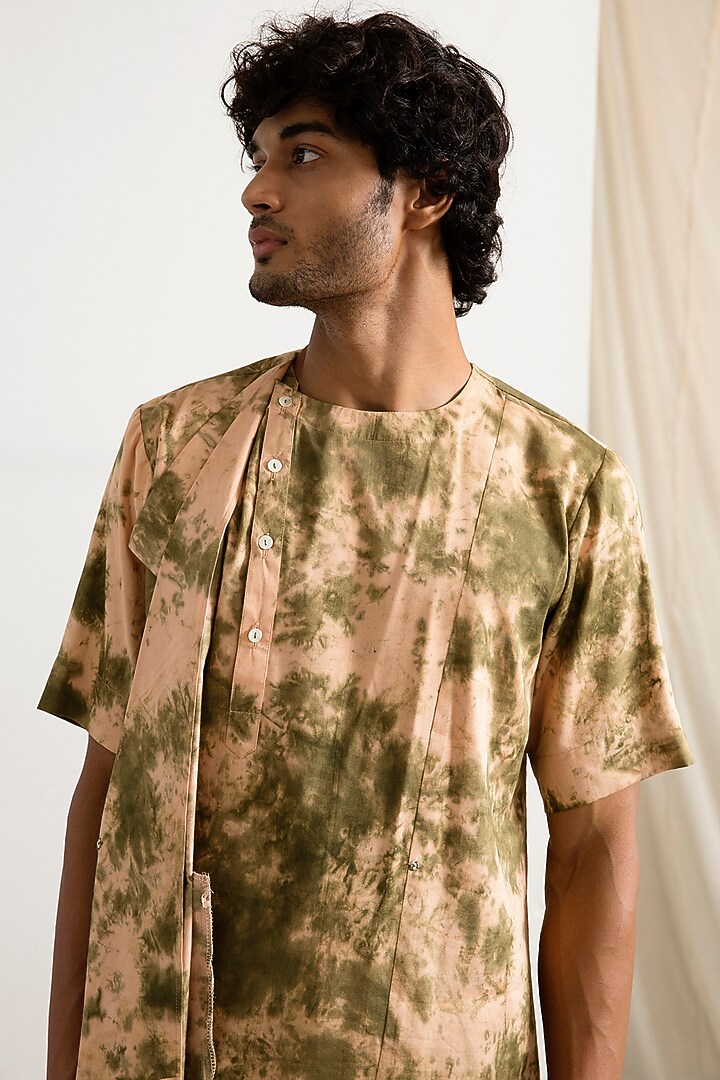 Beige & Green Tie-Dye Kurta Set by Bohame Men at Pernia's Pop Up Shop