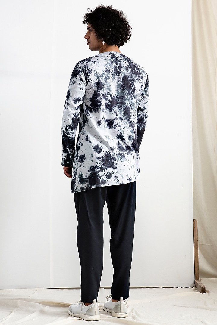 Light Grey Bamboo Blend Tie-Dye Asymmetrical Kurta Set by Bohame Men at Pernia's Pop Up Shop