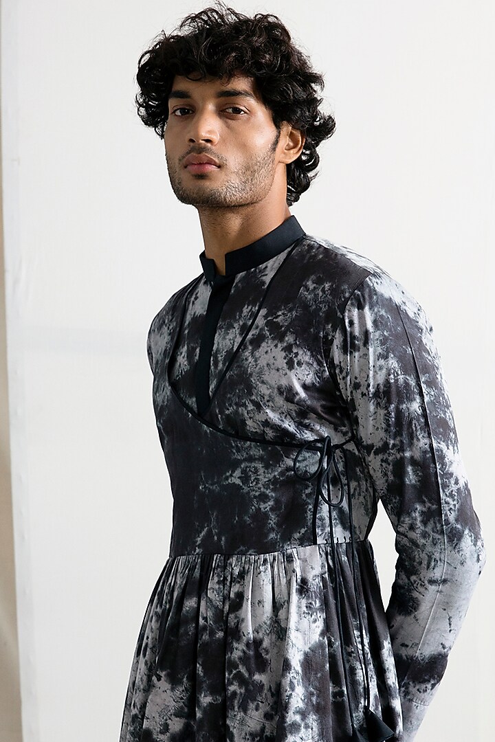 Light Grey & Black Bamboo Blend Manarkali Kurta Set by Bohame Men at Pernia's Pop Up Shop