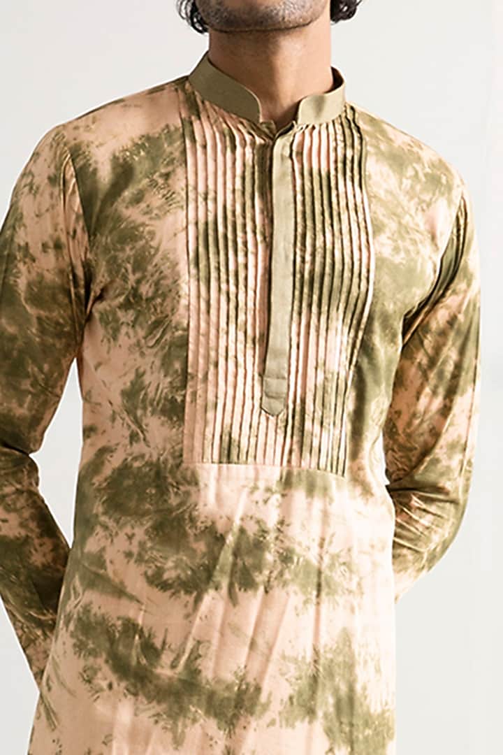 Beige & Green Long Kurta Set by Bohame Men at Pernia's Pop Up Shop