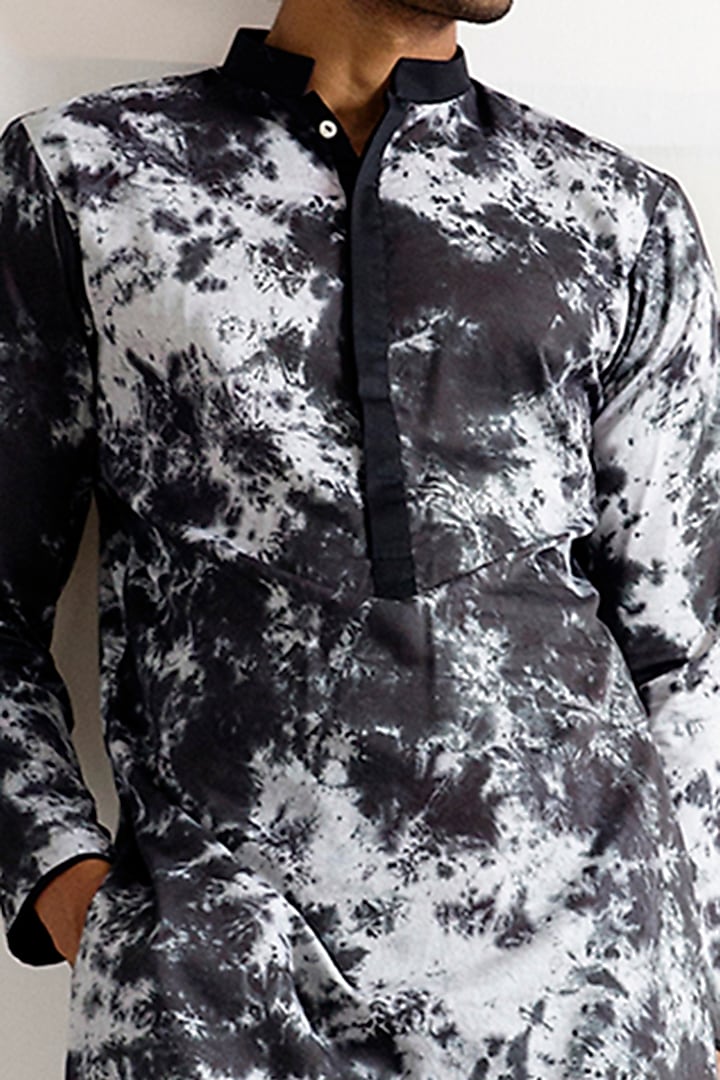 Grey & Black Bamboo Blend Tie-Dye Kurta Set by Bohame Men at Pernia's Pop Up Shop