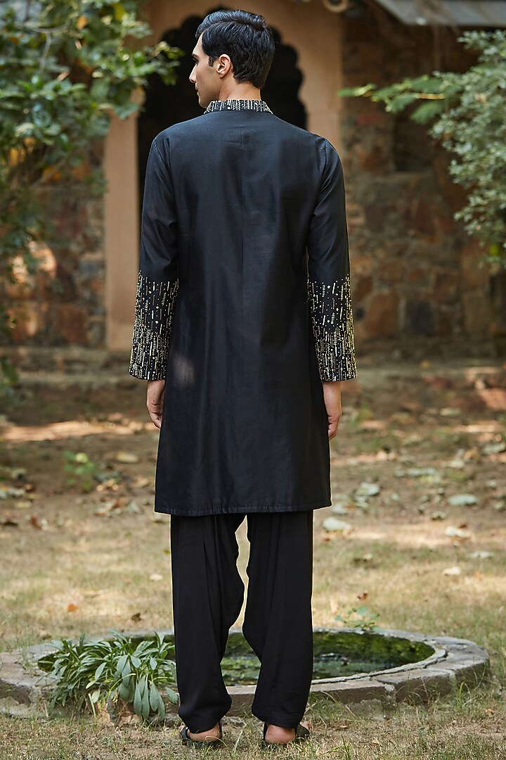 Black Chanderi Kurta Set by Bohame Men at Pernia's Pop Up Shop
