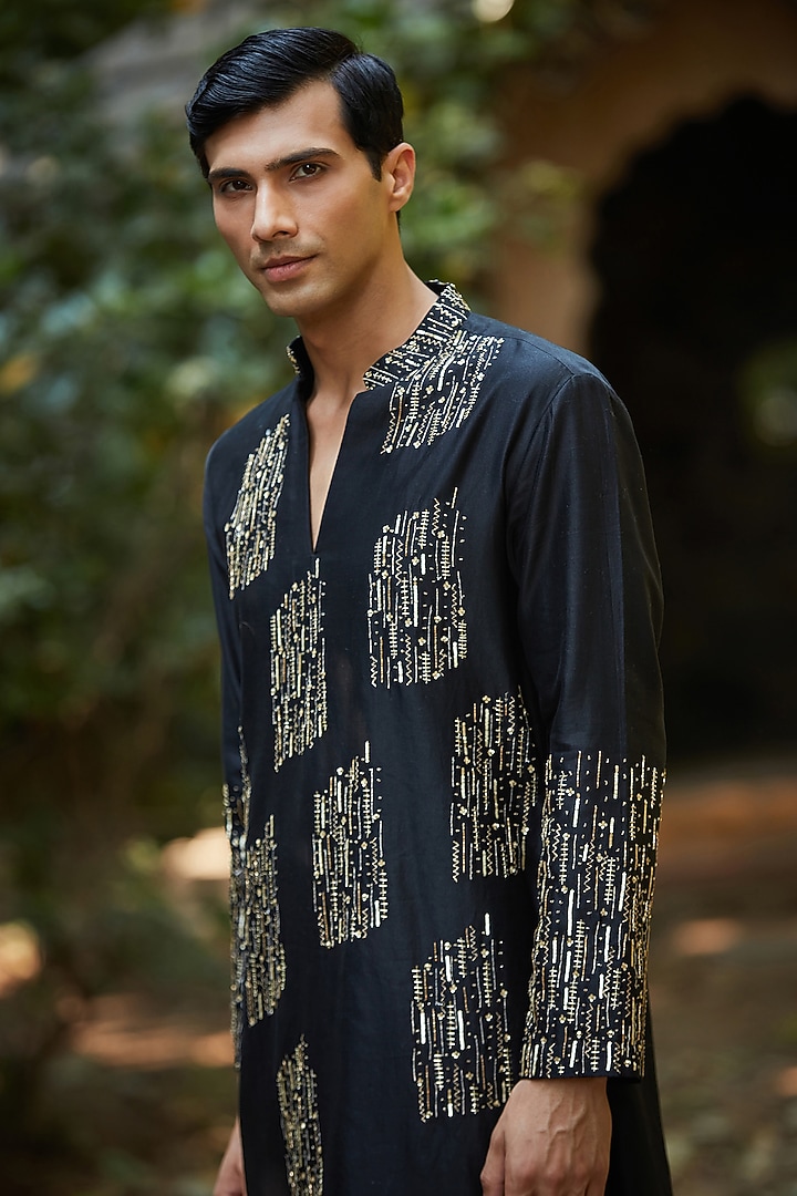 Black Chanderi Kurta Set by Bohame Men at Pernia's Pop Up Shop