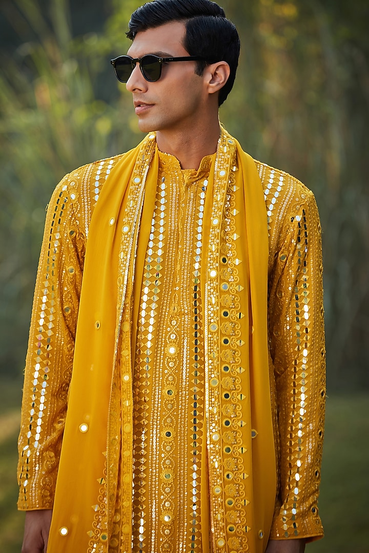 Mustard Chanderi Kurta Set by Bohame Men at Pernia's Pop Up Shop