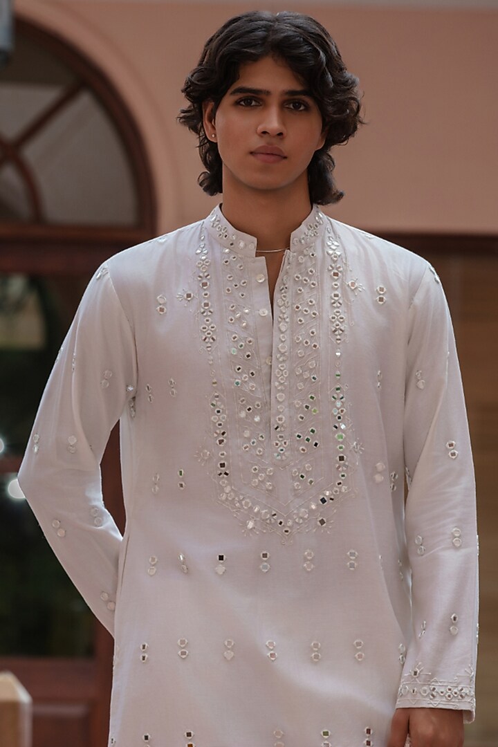 Off-White Chanderi Kurta Set by Bohame Men at Pernia's Pop Up Shop