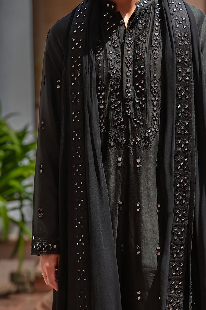 Black Chanderi Kurta Set by Bohame Men at Pernia's Pop Up Shop