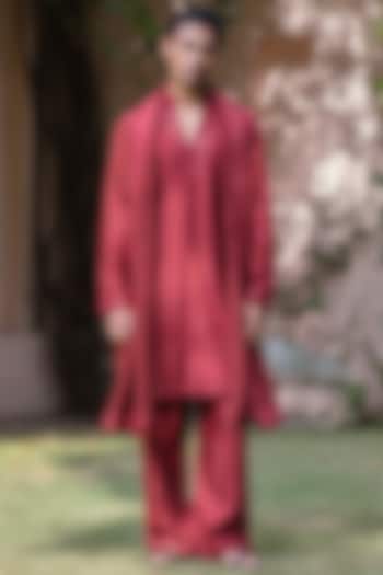 Maroon Chanderi Kurta Set by Bohame Men at Pernia's Pop Up Shop