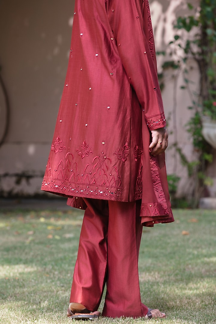 Maroon Chanderi Kurta Set by Bohame Men at Pernia's Pop Up Shop
