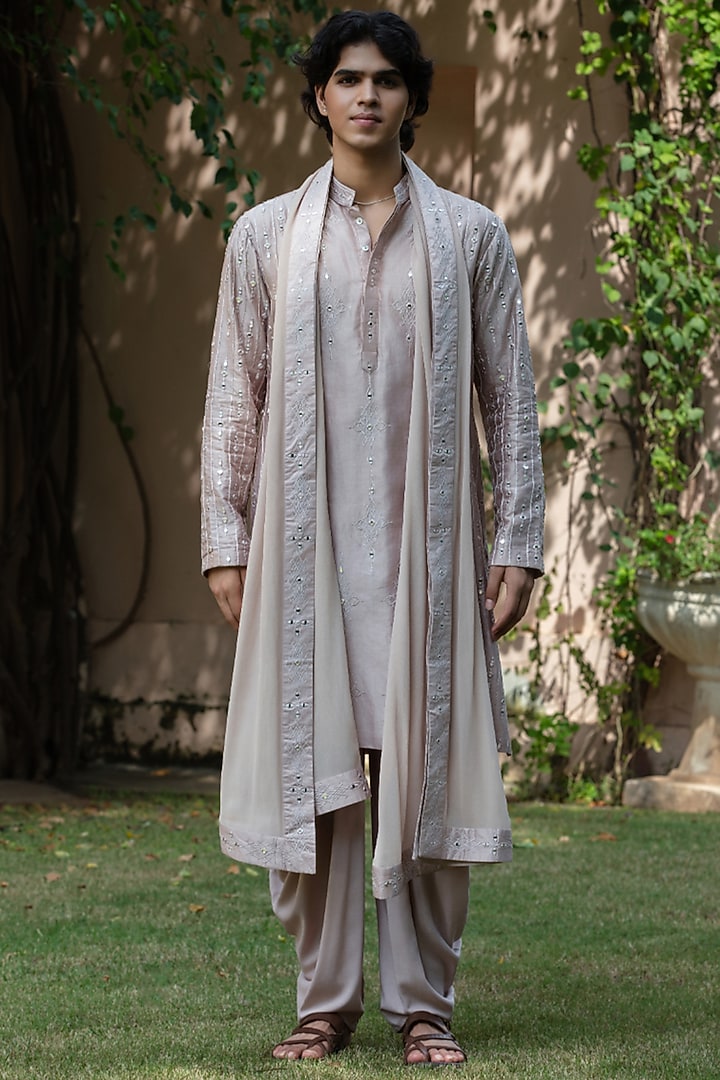 Champagne Chanderi Kurta Set by Bohame Men at Pernia's Pop Up Shop